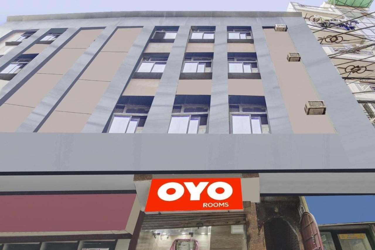 Oyo Sun Shine Laxmi Nagar
