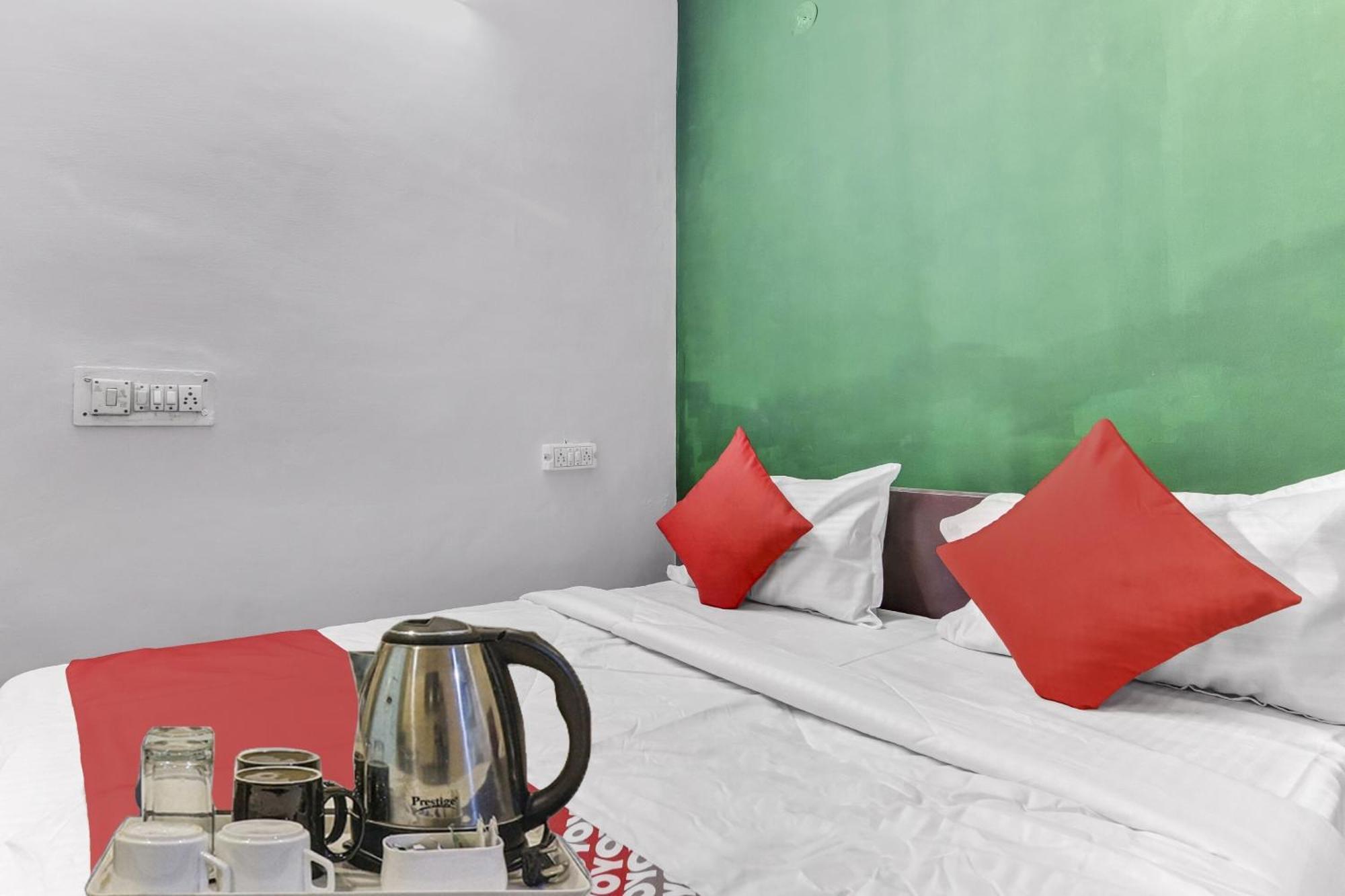 Oyo Sun Shine Laxmi Nagar 3*
