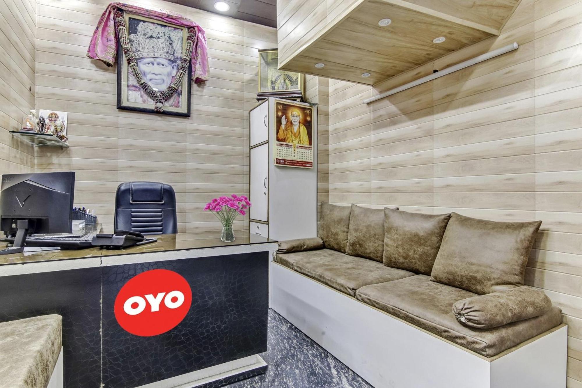 Oyo Sun Shine Laxmi Nagar Hotel